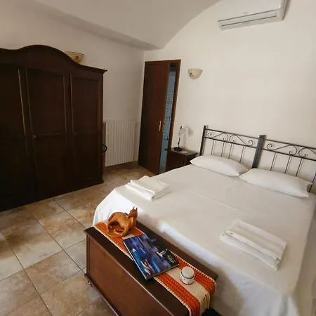 Alvica Hospitality 3* Villa Castelli